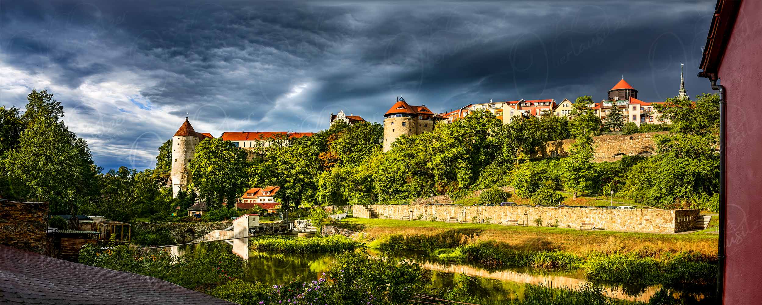 Bautzen - Die Spree überragt von der der mittelalterlichen Ortenburg