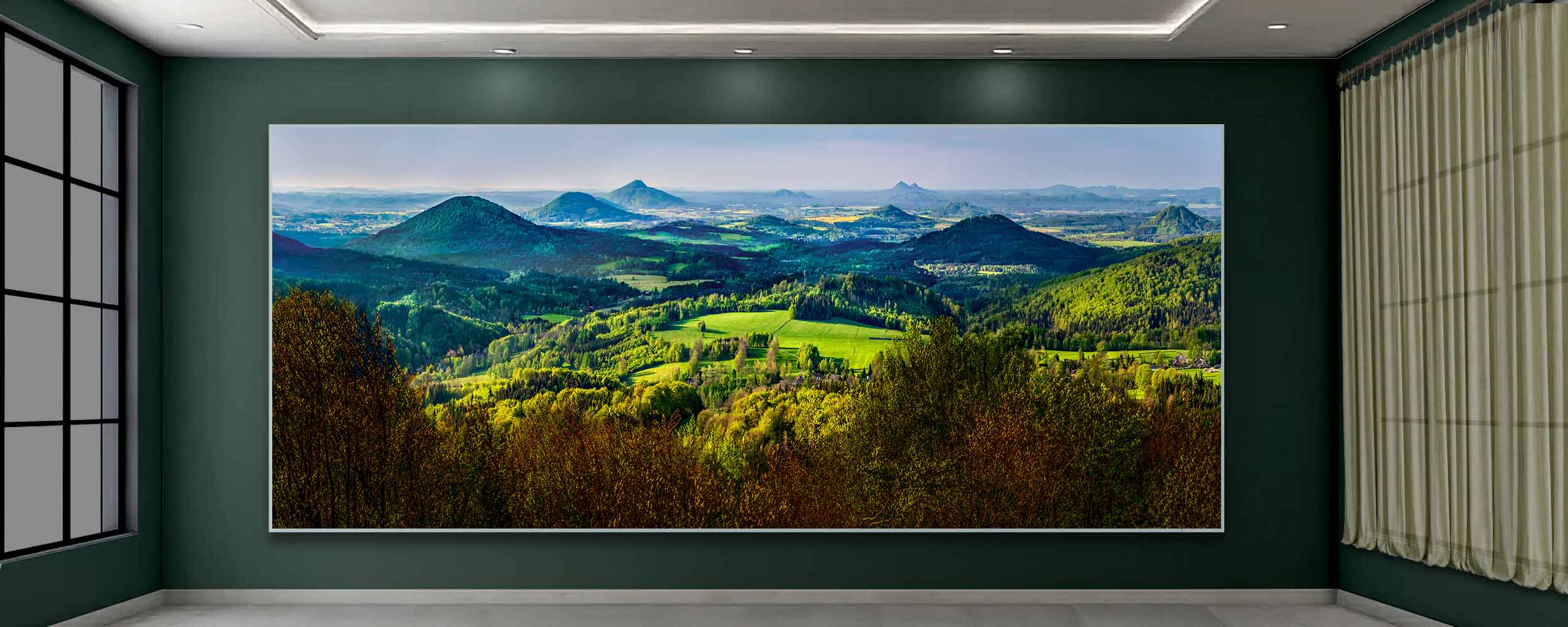 Das böhmische Bergland im Schattenspiel der Wolken