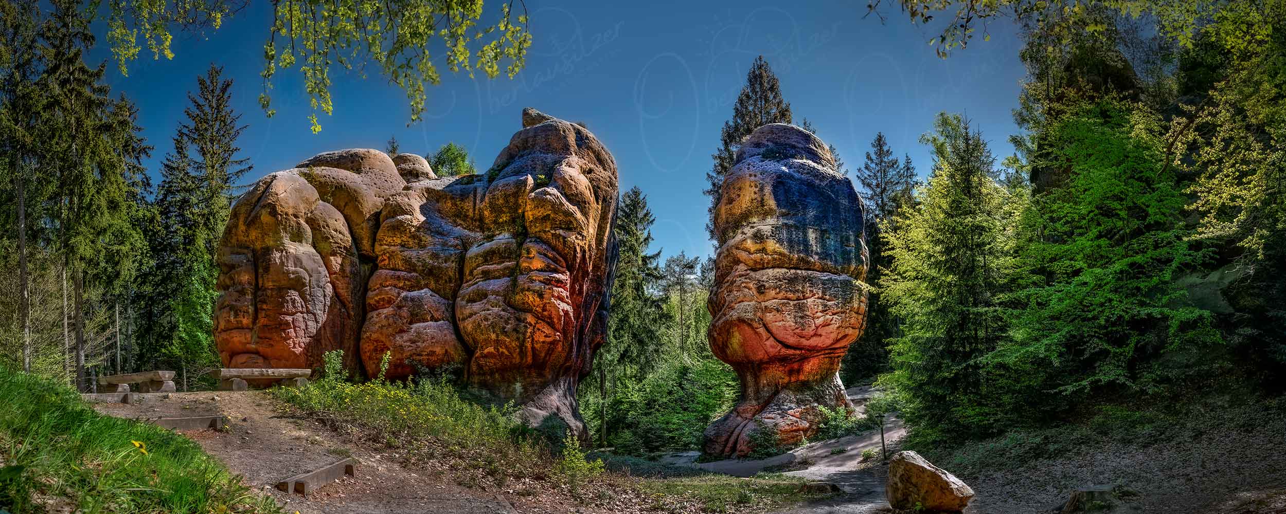 Die Kelchsteingruppe ein Kunstwerk des Windes