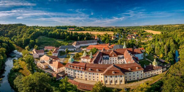 St.-Marienthal eingebettet in die Oberlausitzer Neiße